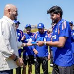 Unchanged Zimbabwe field; Yash Thakur debuts for India
